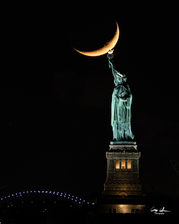 Statue of Liberty with Crescent moon-2-