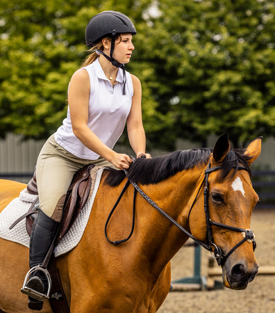 Sasha Behrens Horseback riding BH-16