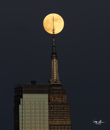 Moon over Empire State Building-83